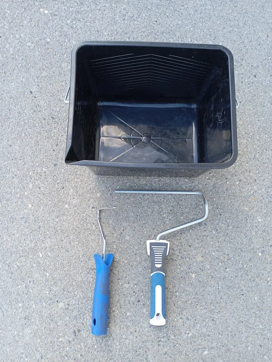 Painting Equipment - Image 1