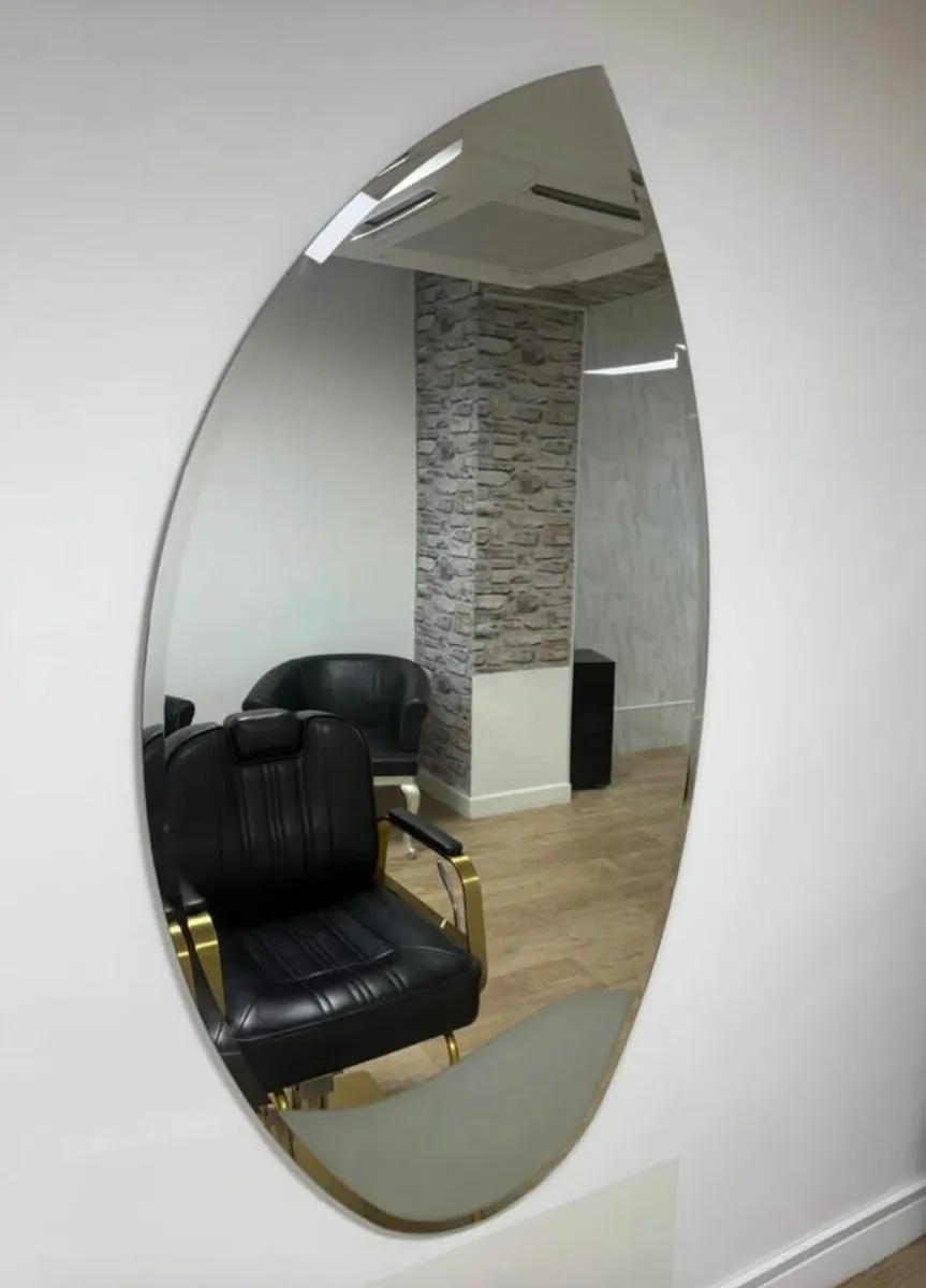 Hairdressing Chairs and Hair Salon Furniture - Image 2