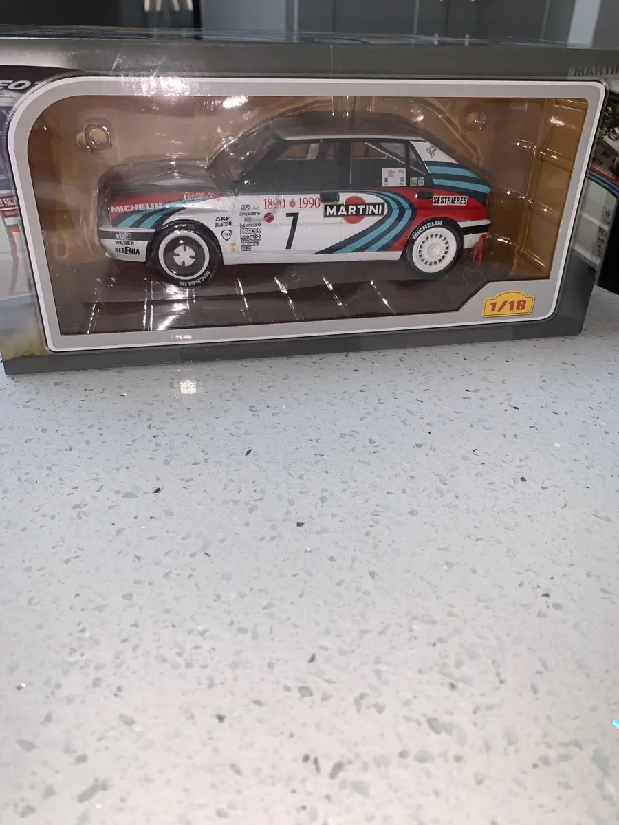 Wrc rally Lancia martini 1/18 ixo - Image 1