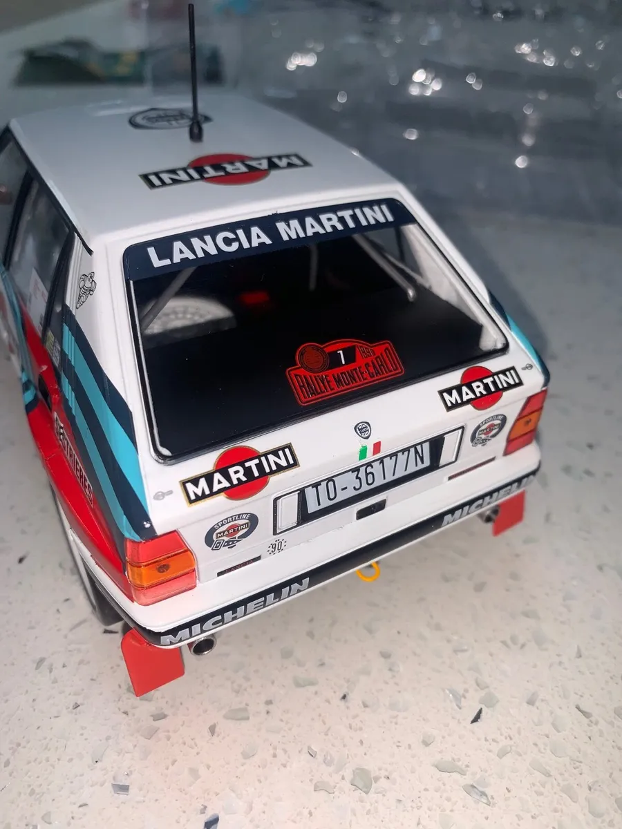 Wrc rally Lancia martini 1/18 ixo - Image 2
