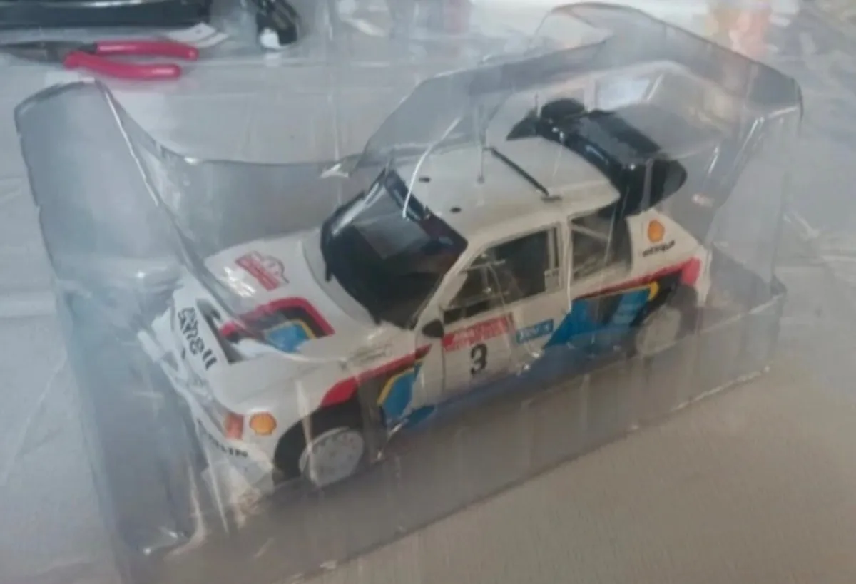 Wrc rally Peugeot 205 t 1/18 - Image 3