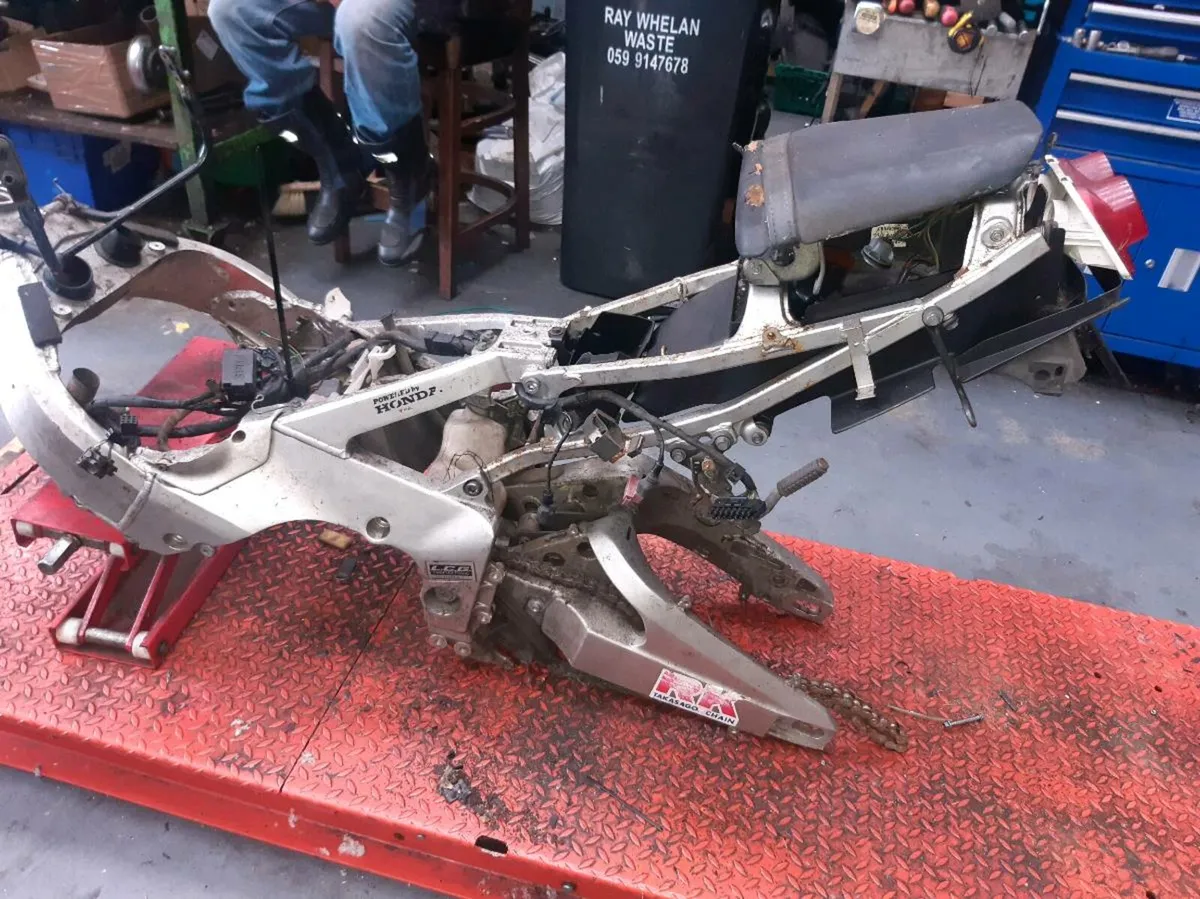 HONDA CBR400 RR FRAME & PARTS - Image 1