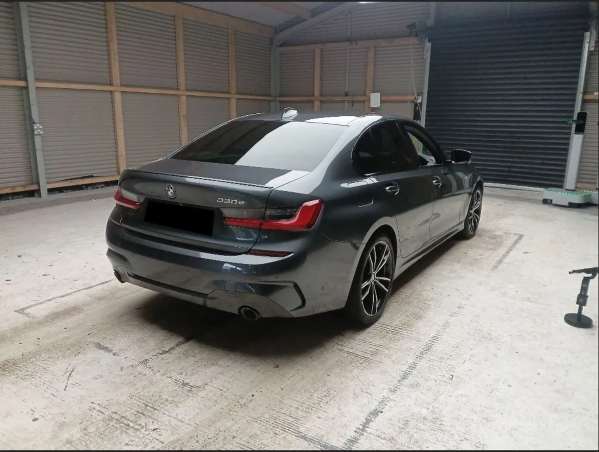 BMW 3 SERIES 330e M SPORT AUTO HYBRID // HIGH SPEC - Image 3