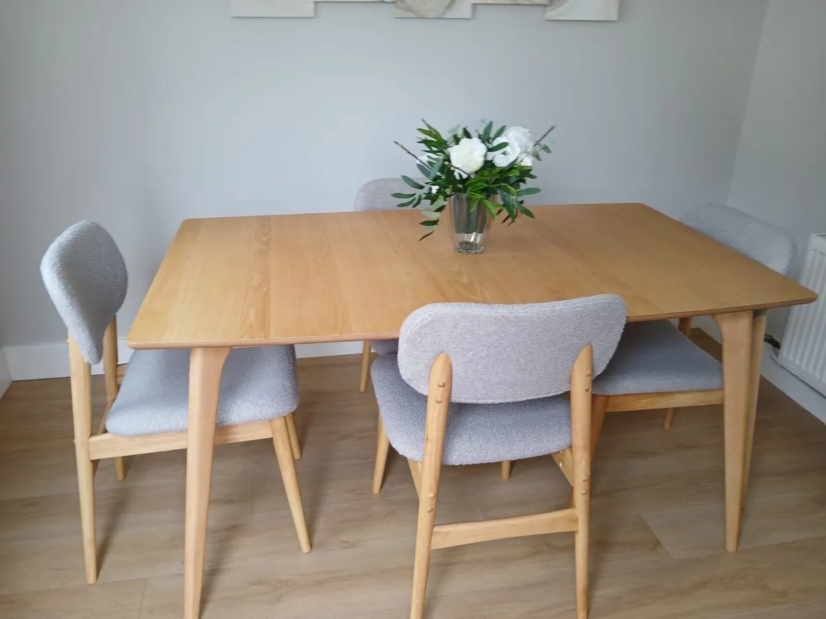 Table and Chairs - Image 1