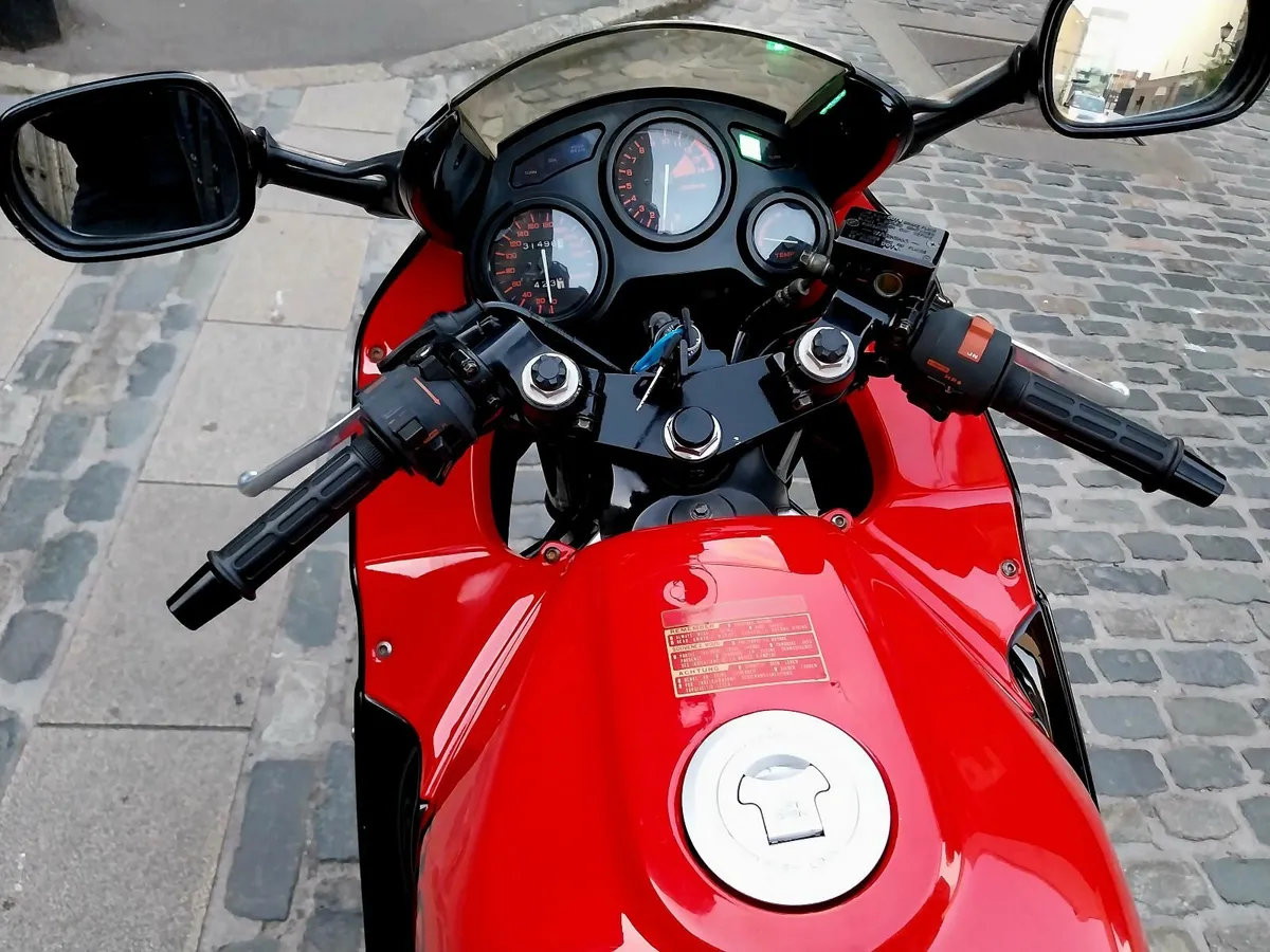 1988 Honda Cbr600 f - Image 3