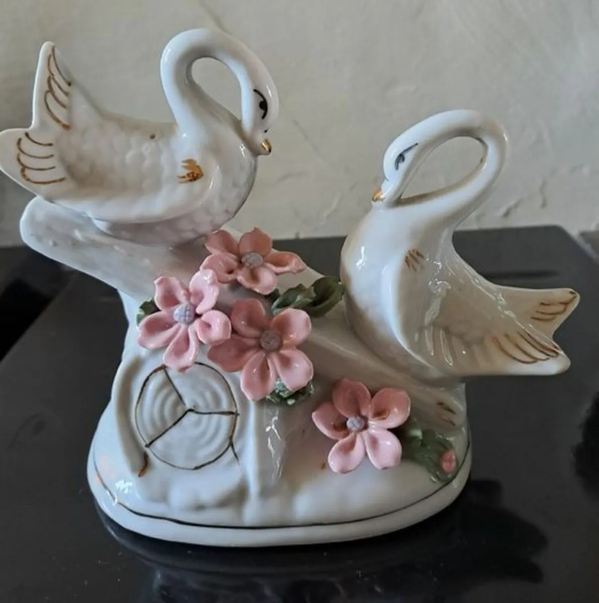 Swans ornament - Image 1