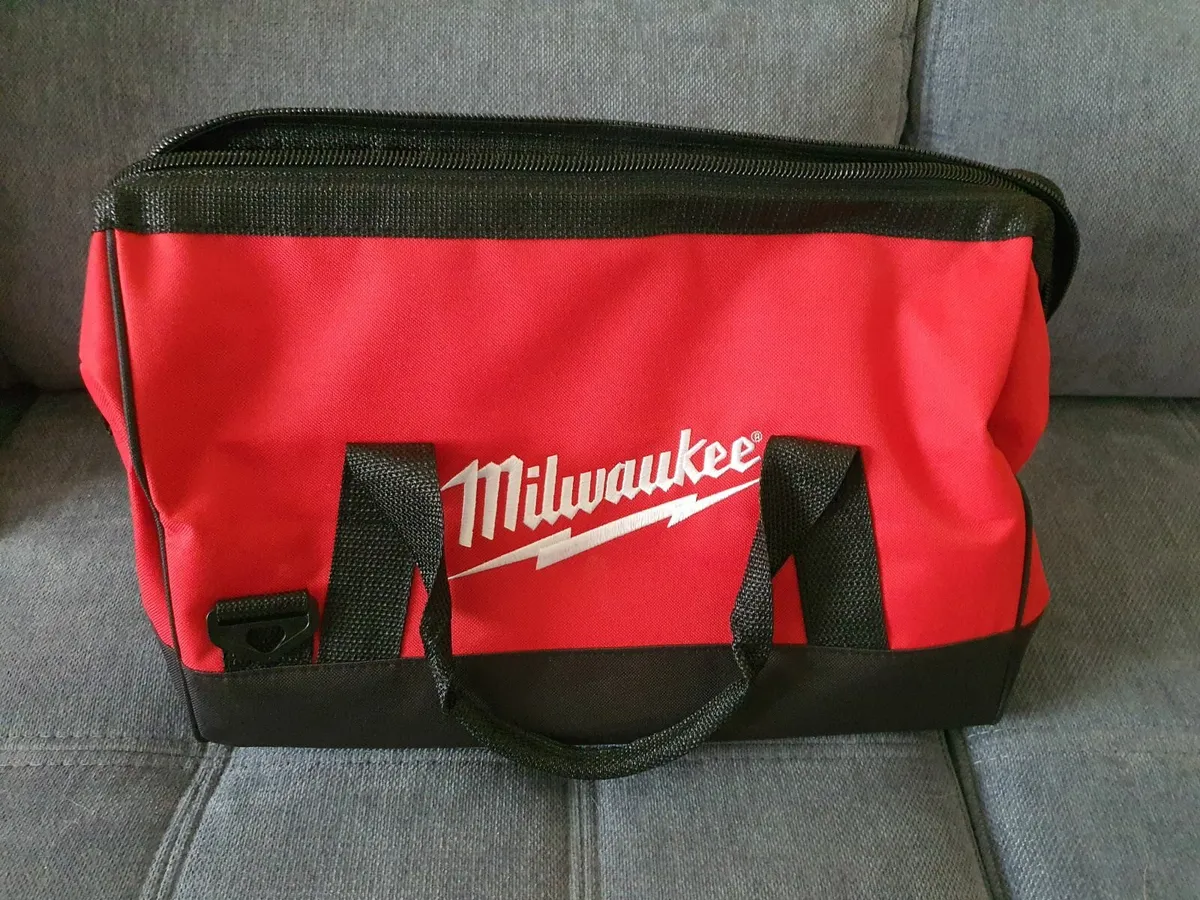 New Milwaukee 40cm Canvas Tool Bag - Image 1