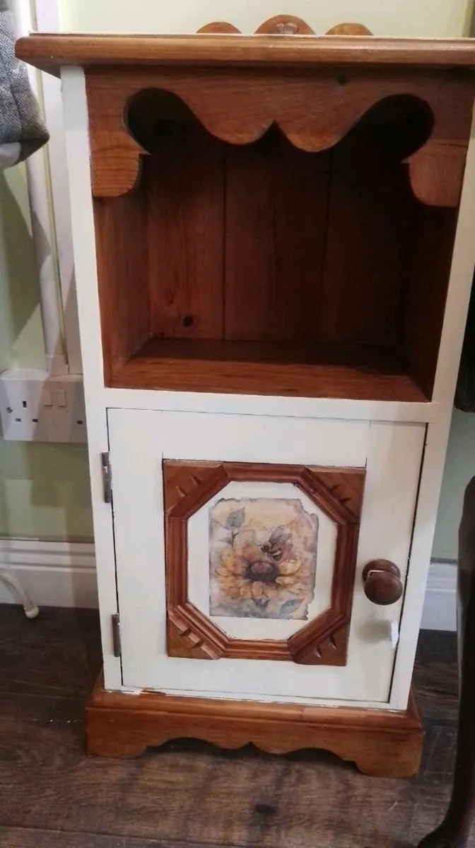 Side lockers - Image 2