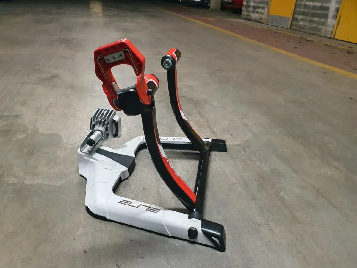 Elite Qubo Bike Trainer - Image 2