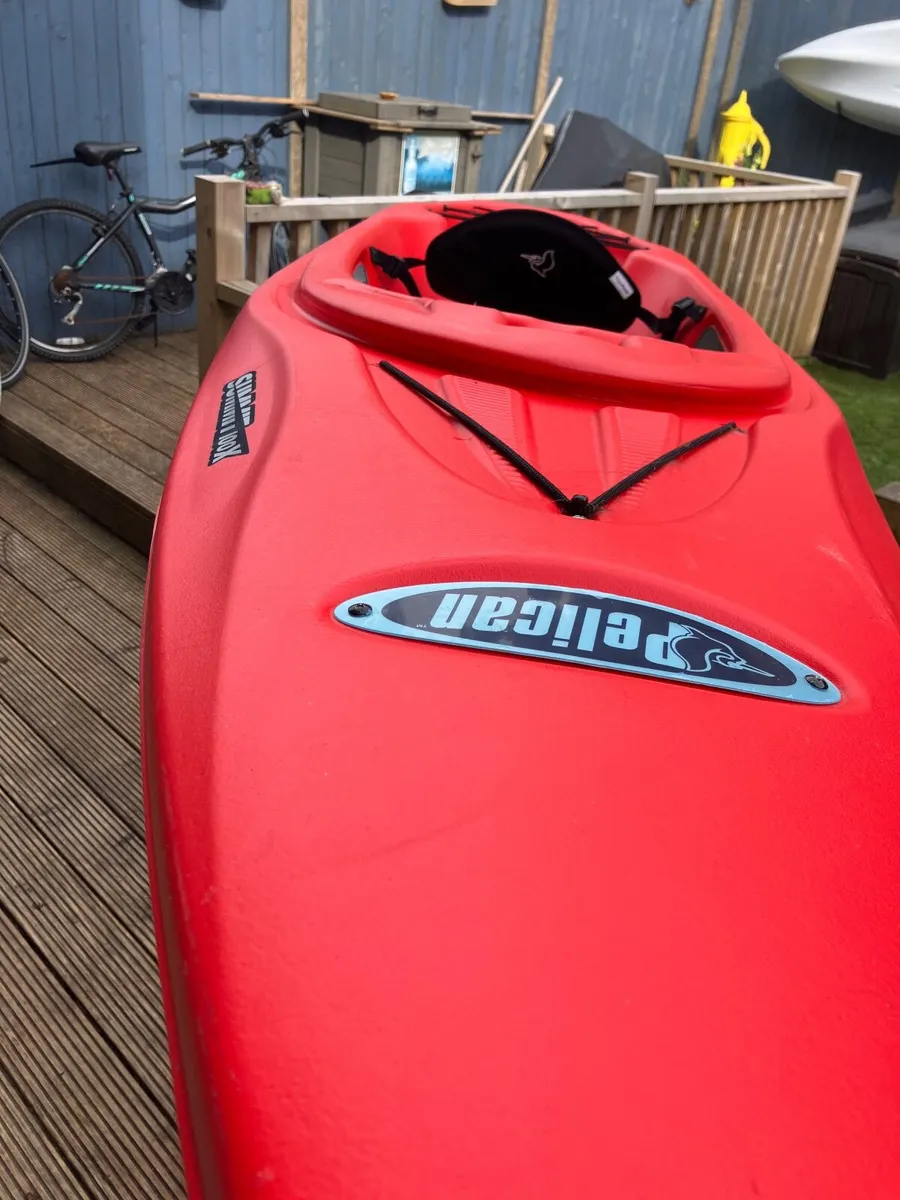 Kayak, paddle and life jacket - Image 3