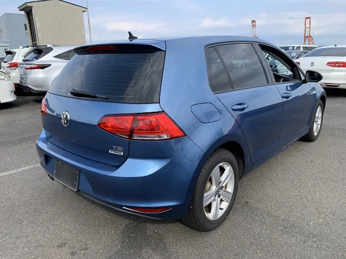 151 Volkswagen Golf 1.2 TSI Auto - Image 3