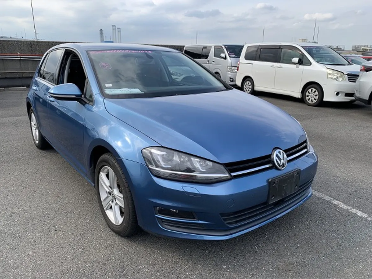 151 Volkswagen Golf 1.2 TSI Auto - Image 2