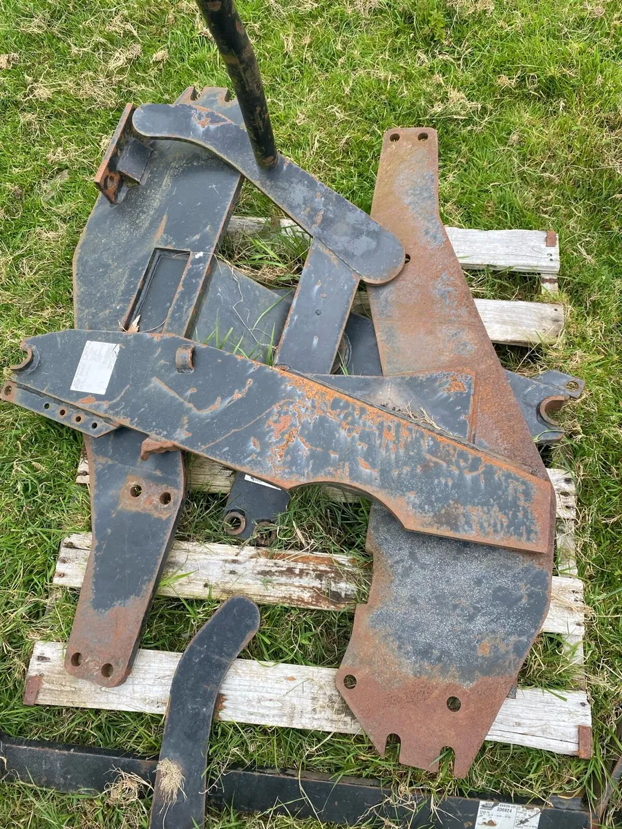 Case CX Quicke US type loader brackets - Image 1