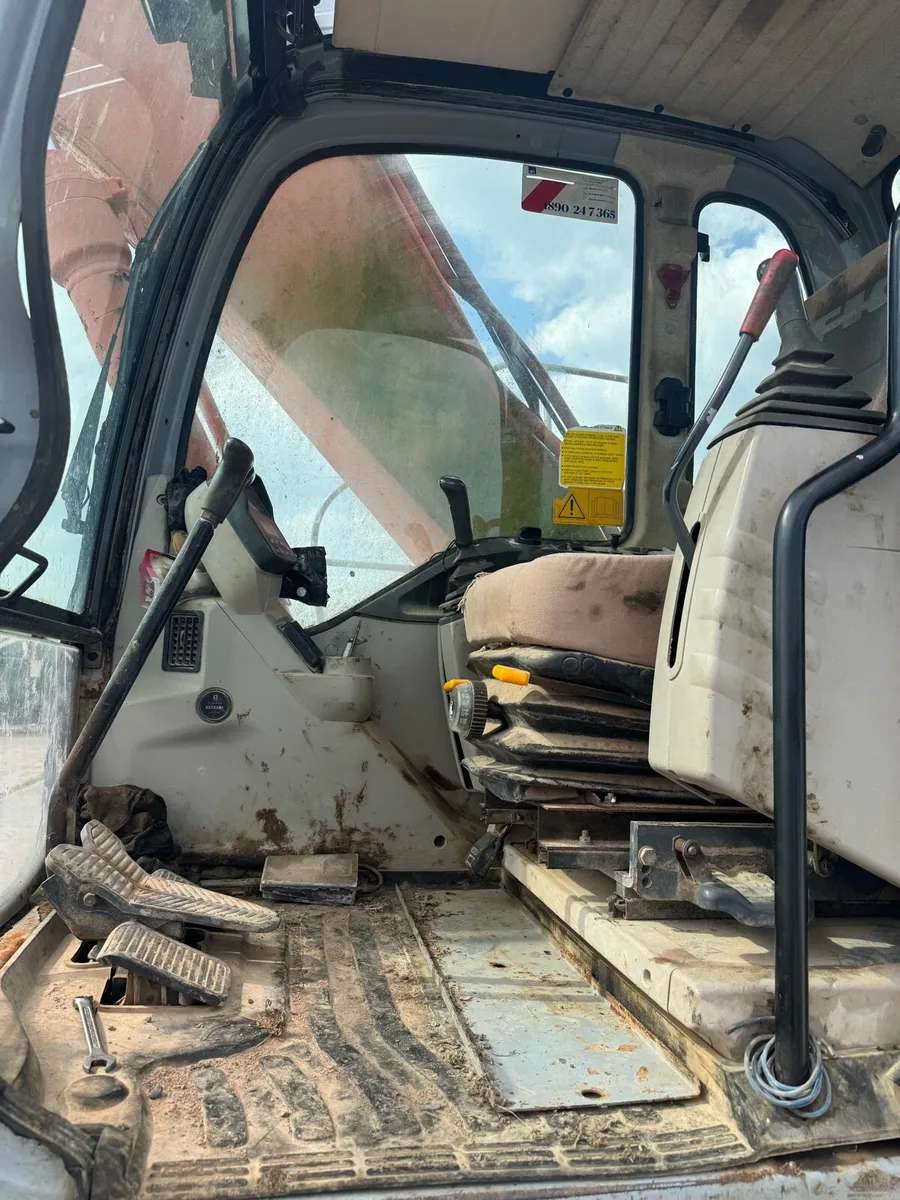 2004 Fiat Kobelco - Image 4