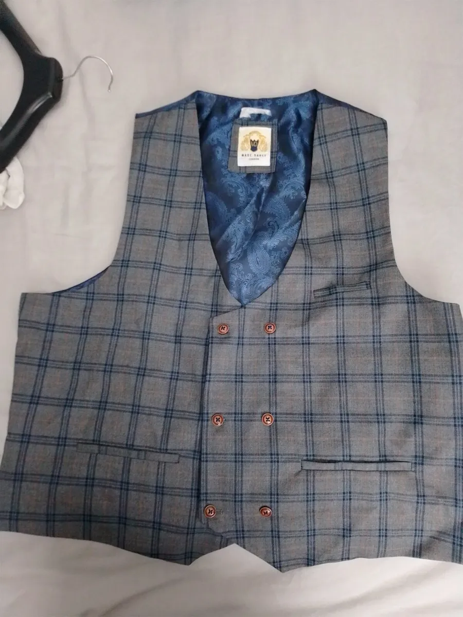 Marc Darcy trousers, waistcoat and shirt - Image 1