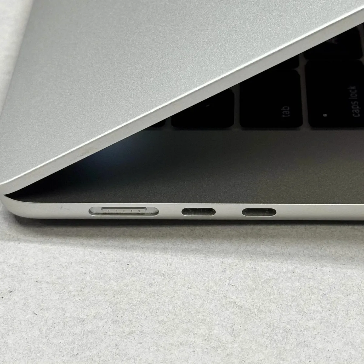 Apple Macbook Air 15' (2023) M2 1tb Ssd 16gb Ram - Image 3