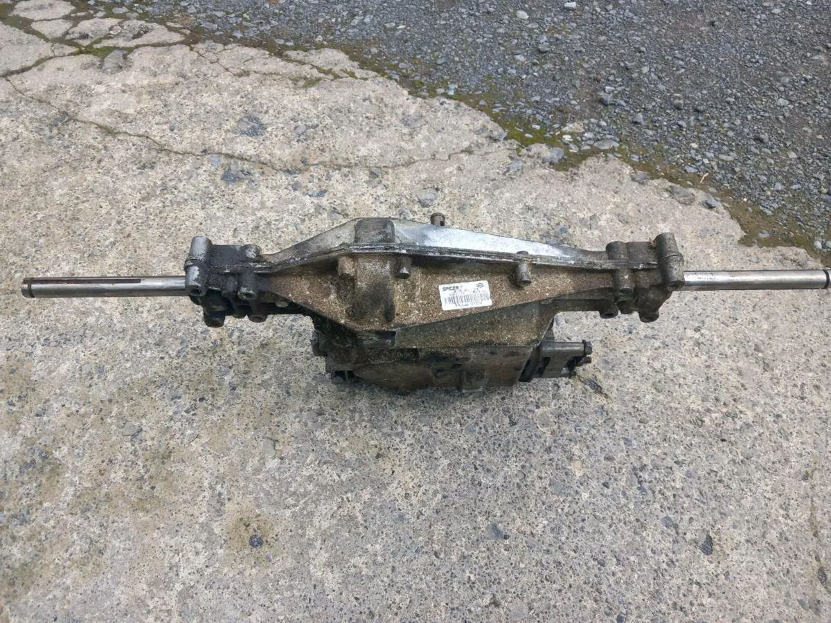Spicer Dana manual gearbox for sale - Image 2