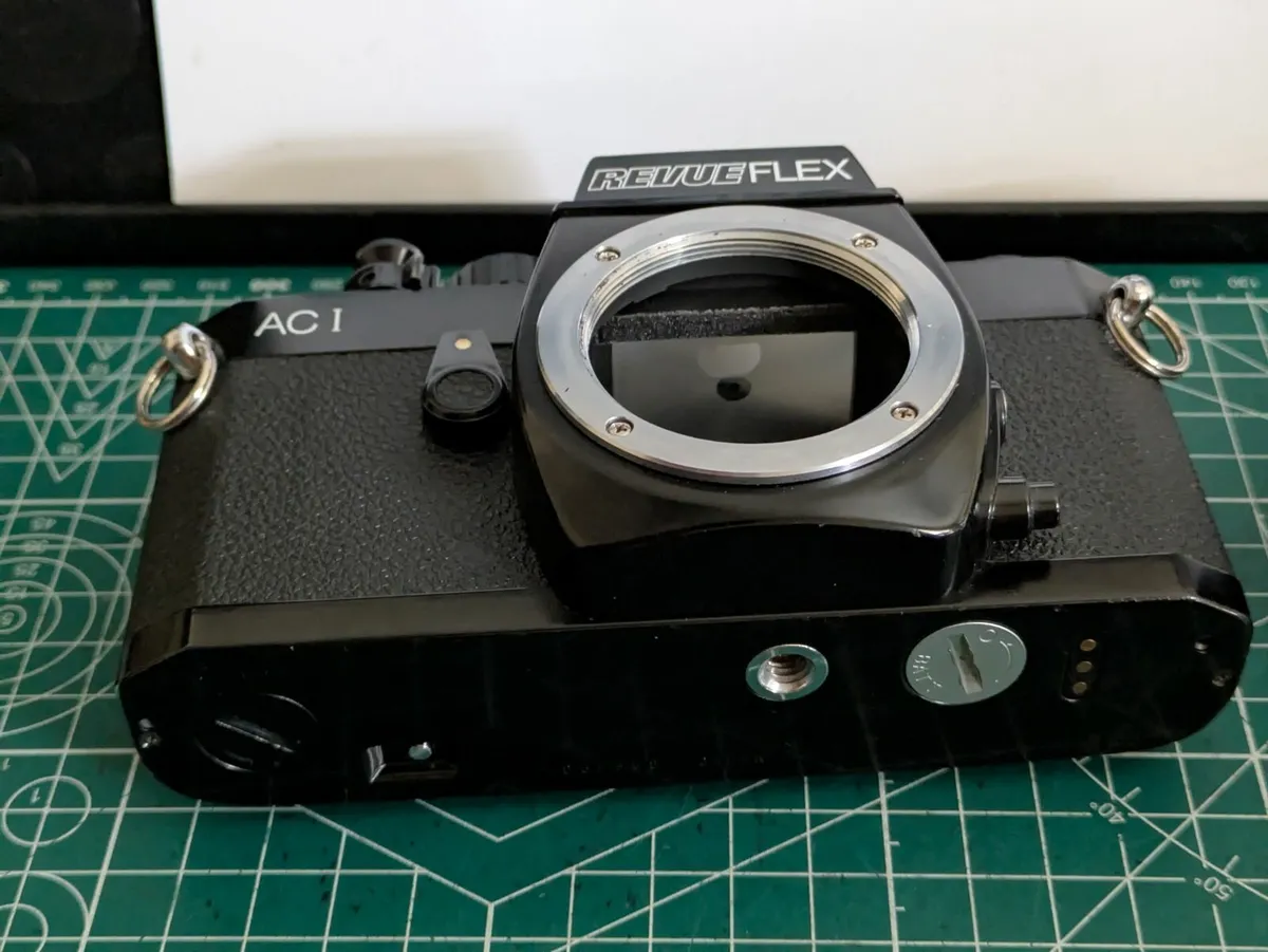 🎞️ Revueflex AC 1 -35mm film SLR camera+ 35mm/2.8 - Image 2