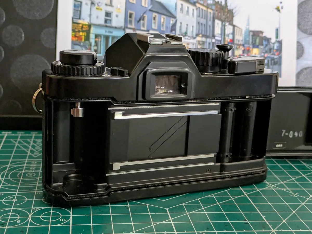 🎞️ Revueflex AC 1 -35mm film SLR camera+ 35mm/2.8 - Image 3