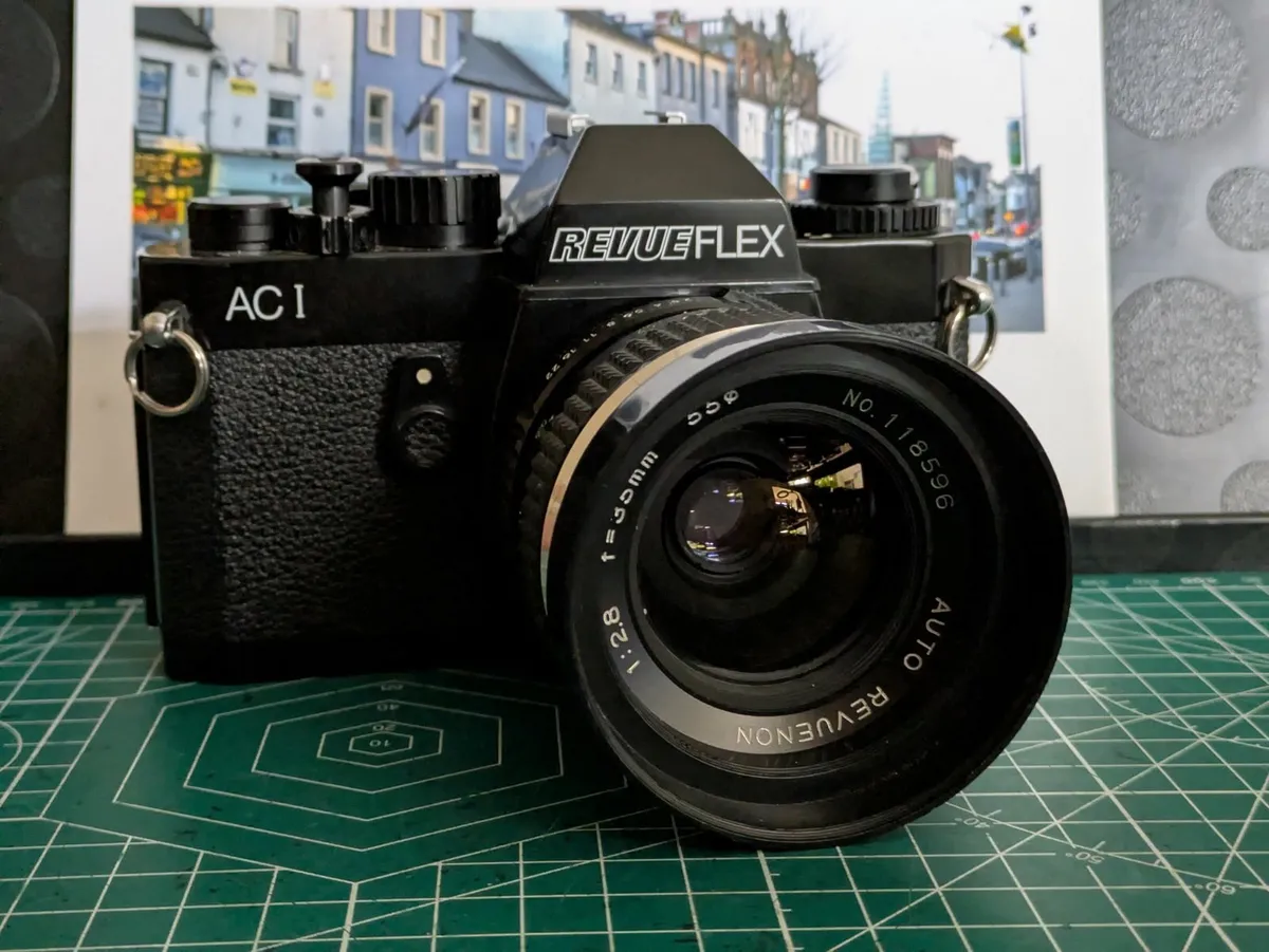 🎞️ Revueflex AC 1 -35mm film SLR camera+ 35mm/2.8 - Image 1