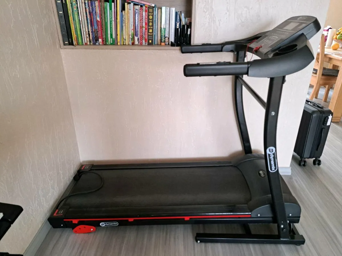 Dynamix foldable treadmill - Image 3