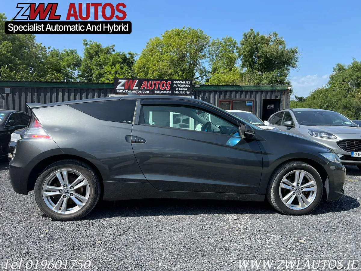 10 Honda CR-Z Hybrid - Image 4