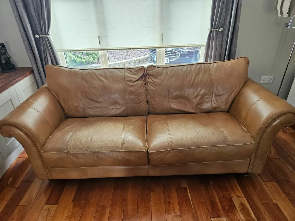 3pc Leather Sofa - Image 1