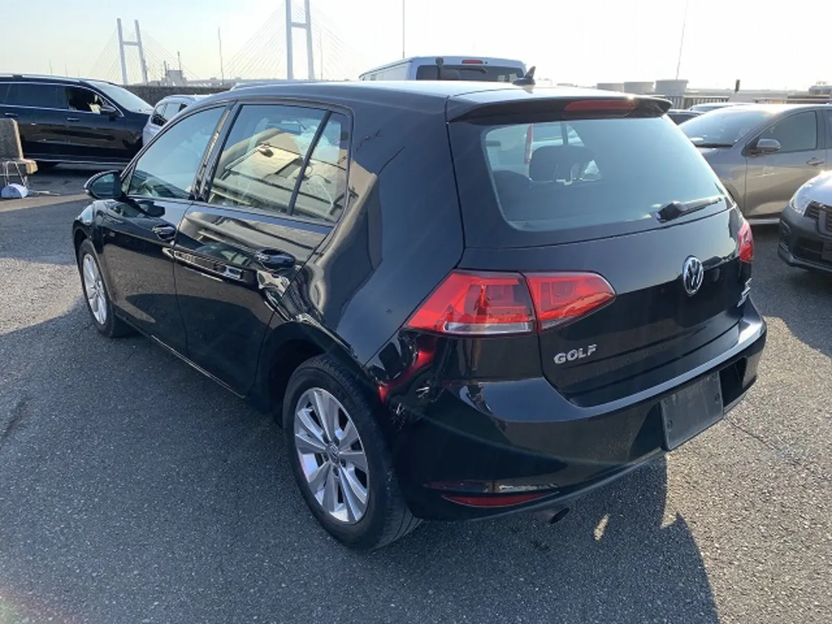 151 Volkswagen Golf 1.2 TSI Auto - Image 3