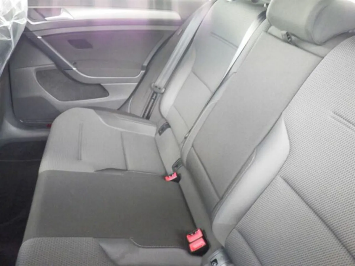 151 Volkswagen Golf 1.2 TSI Auto - Image 4