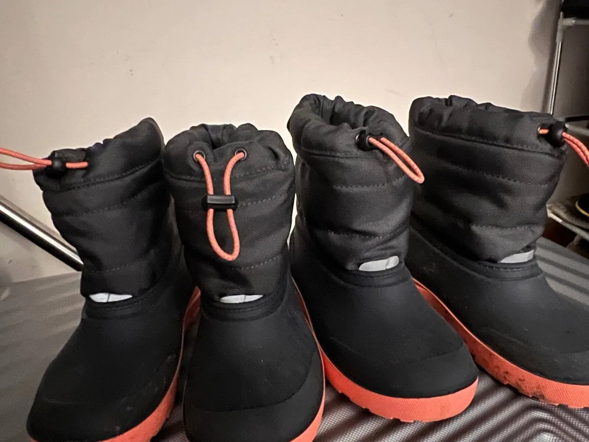 Rain shoes - Image 1
