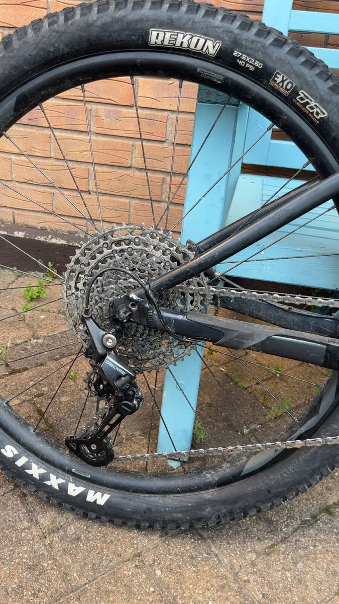 Giant stance 2022 - Image 2