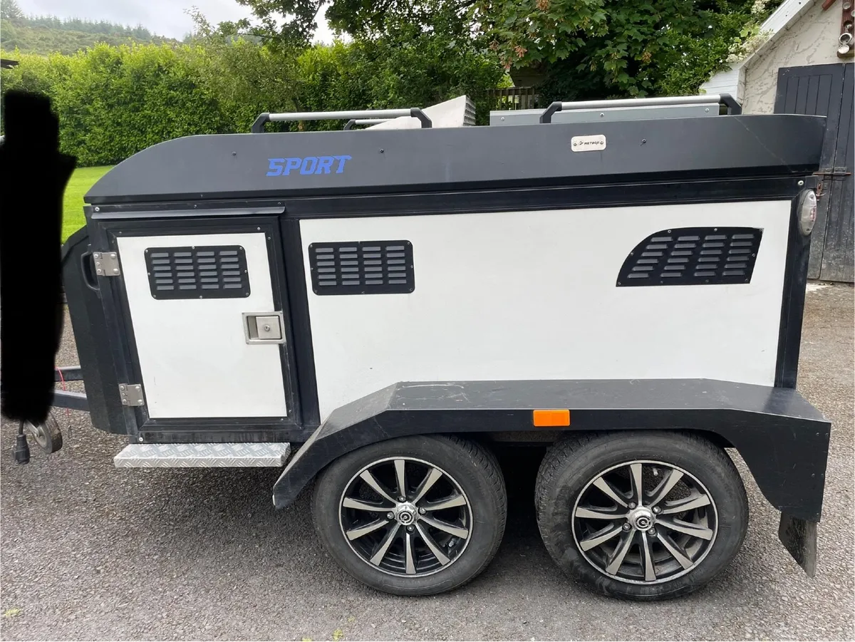 Dog trailer - Image 1