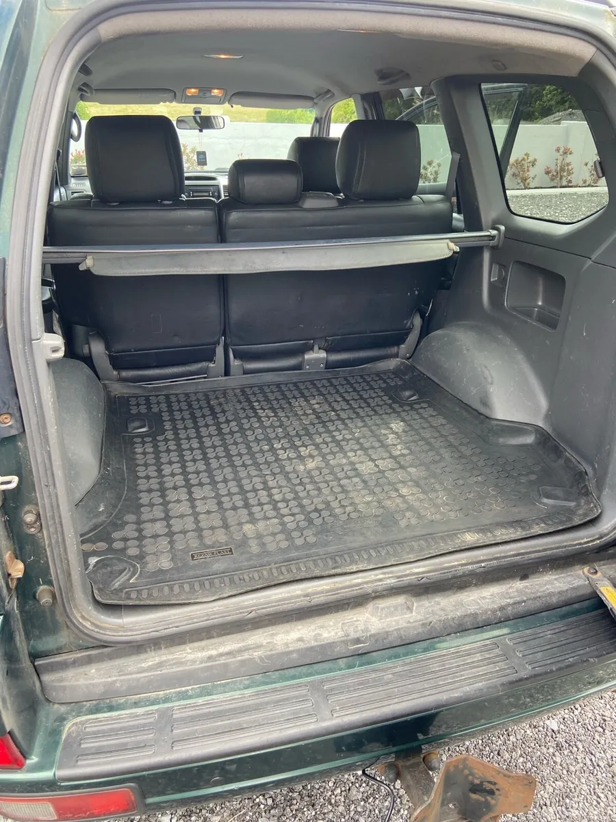 Toyota landcruiser - Image 4