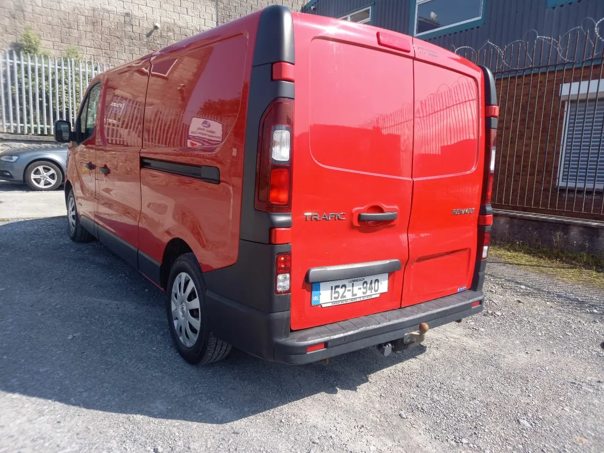 152 RENAUT TRAFIC LWB DOE 12/2025 PRICE 5950 EUR - Image 3