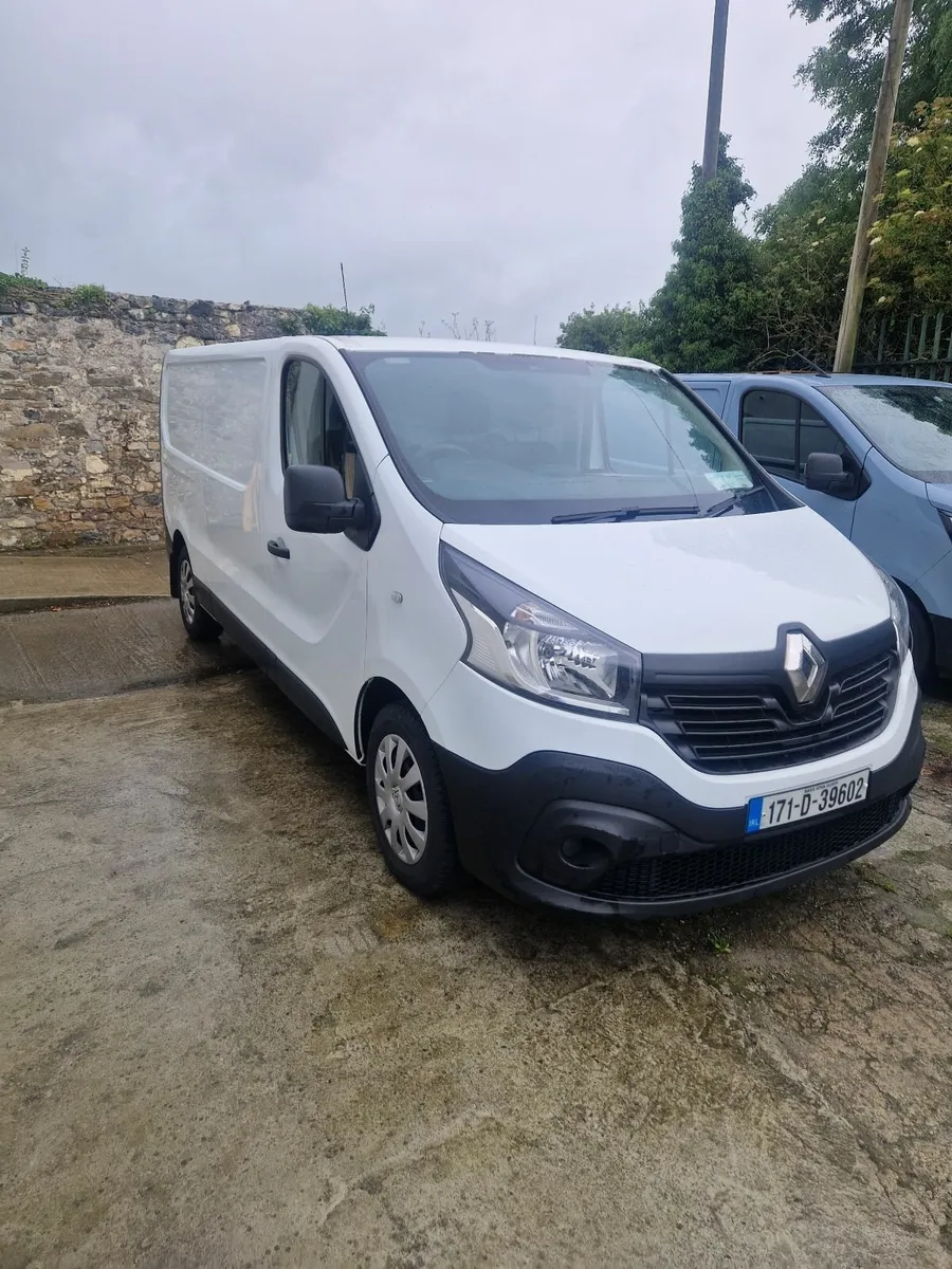 Renault Trafic 2017 - Image 1