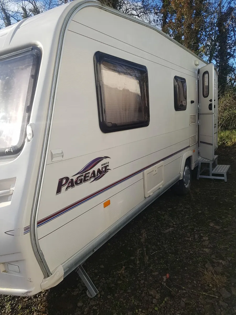 Caravan - Image 1