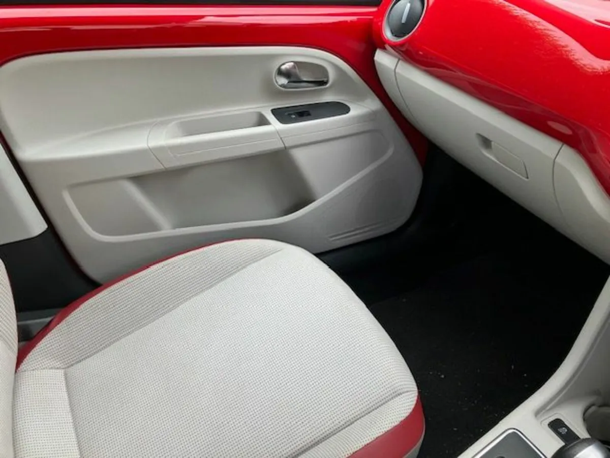 Volkswagen up! 2013 - Image 3