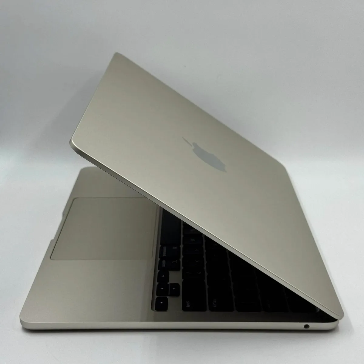 Apple Macbook Air M2 13' (2022) 256GB 8GB RAM - Image 4