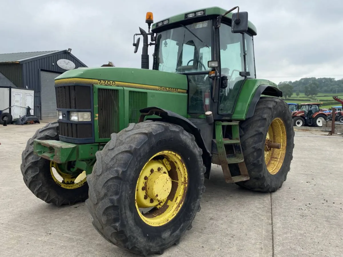 1995 John Deere 7700 - Image 1