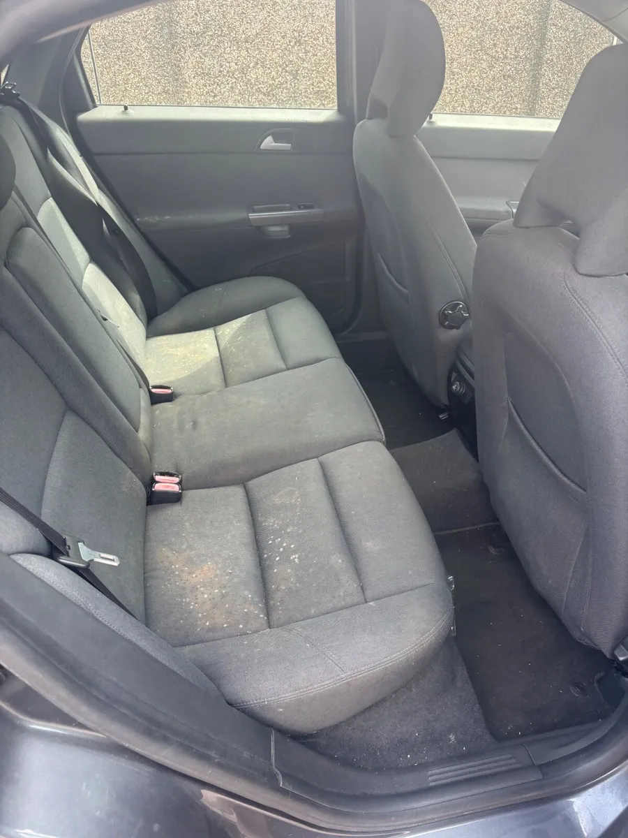 Volvo 40 Series 2005 - Image 1