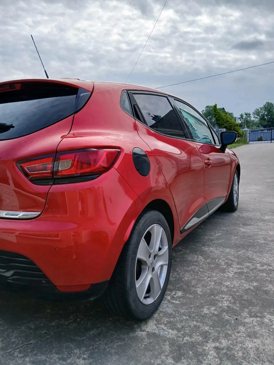 Renault Clio - Image 3