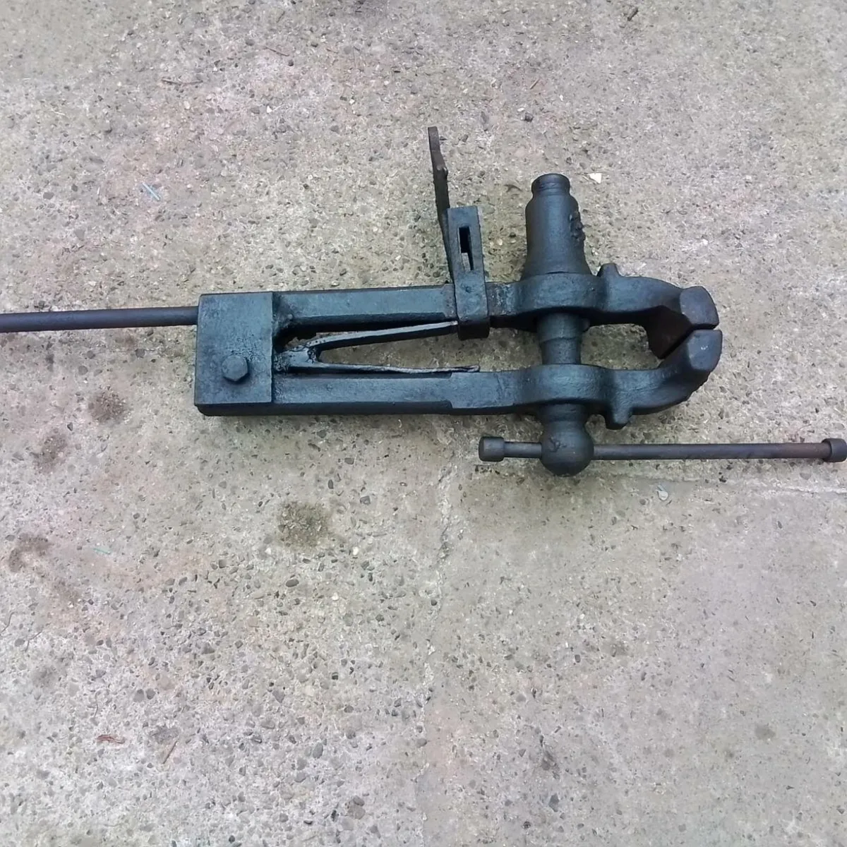 BLACKSMITHS VICE - Image 2