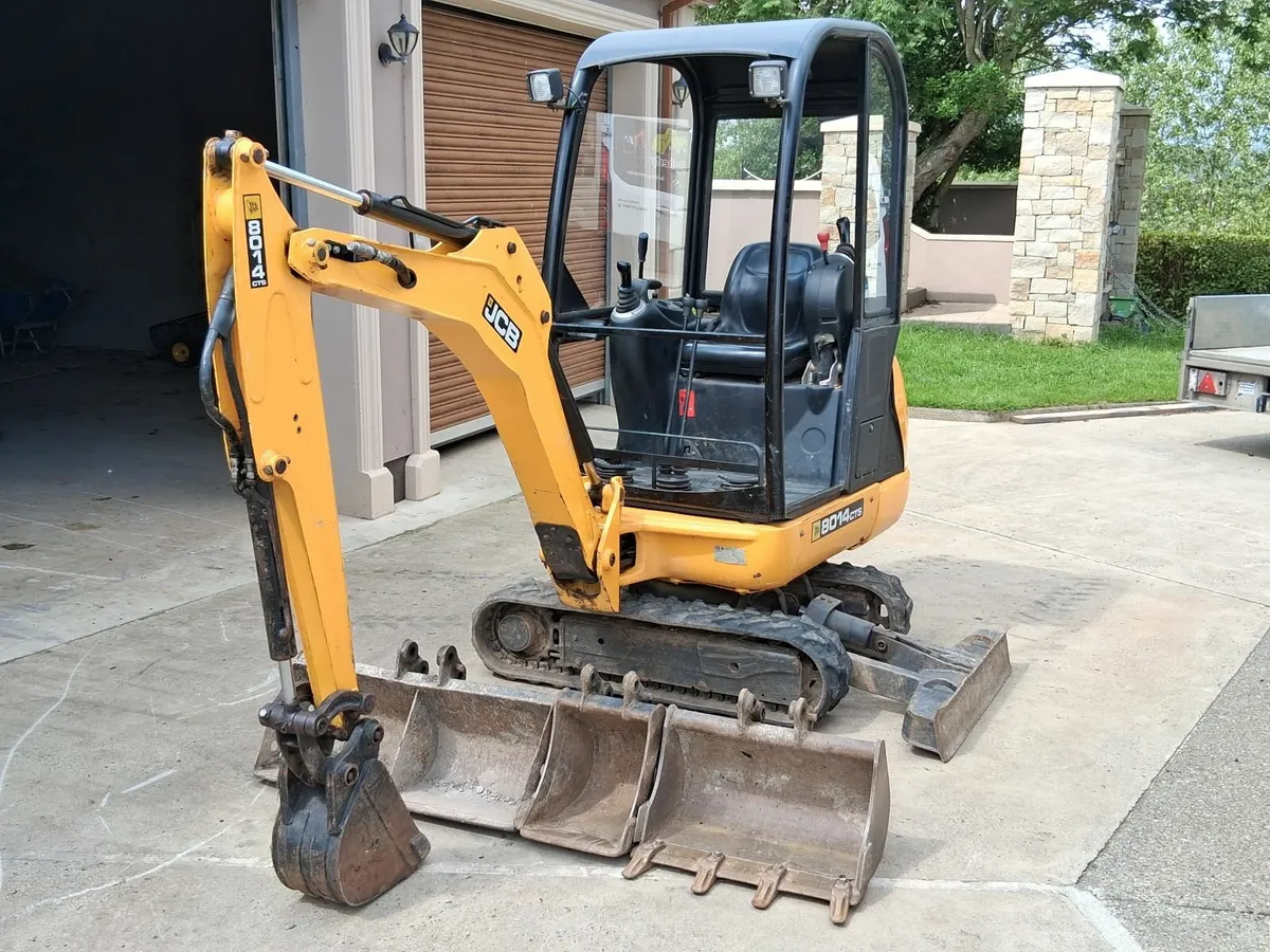 JCB mini digger - Image 1
