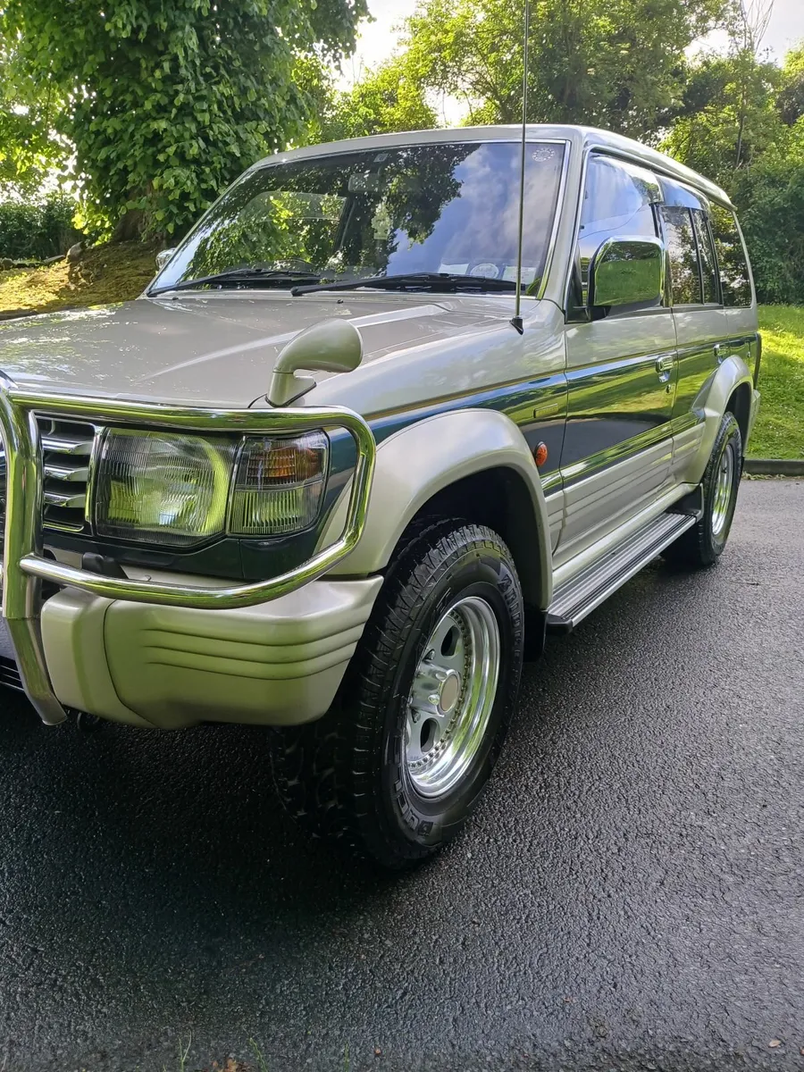 Mitsubishi Pajero Exceed 1992 Mk2 - Image 3