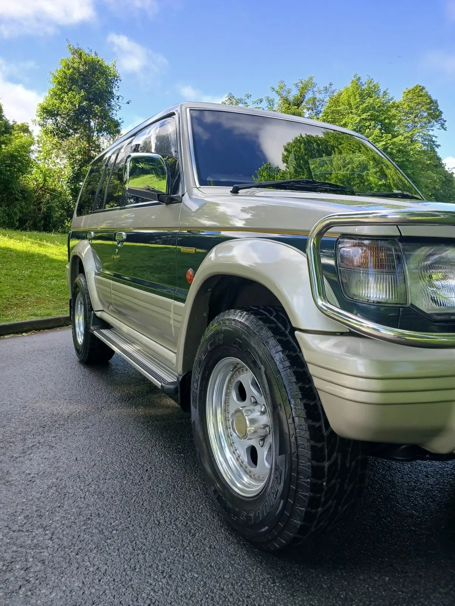 Mitsubishi Pajero Exceed 1992 Mk2 - Image 4