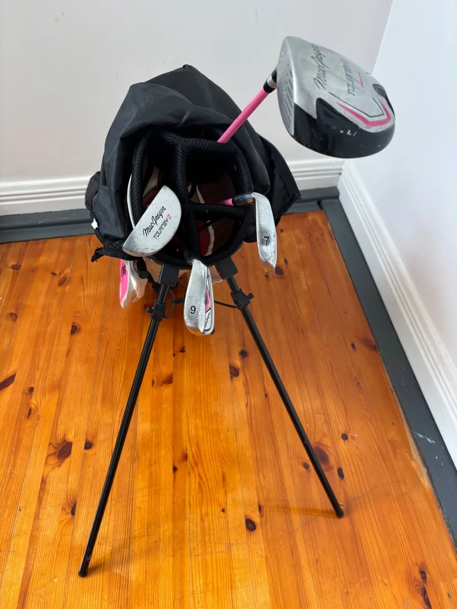 Girls Golf clubs & bag - Image 2