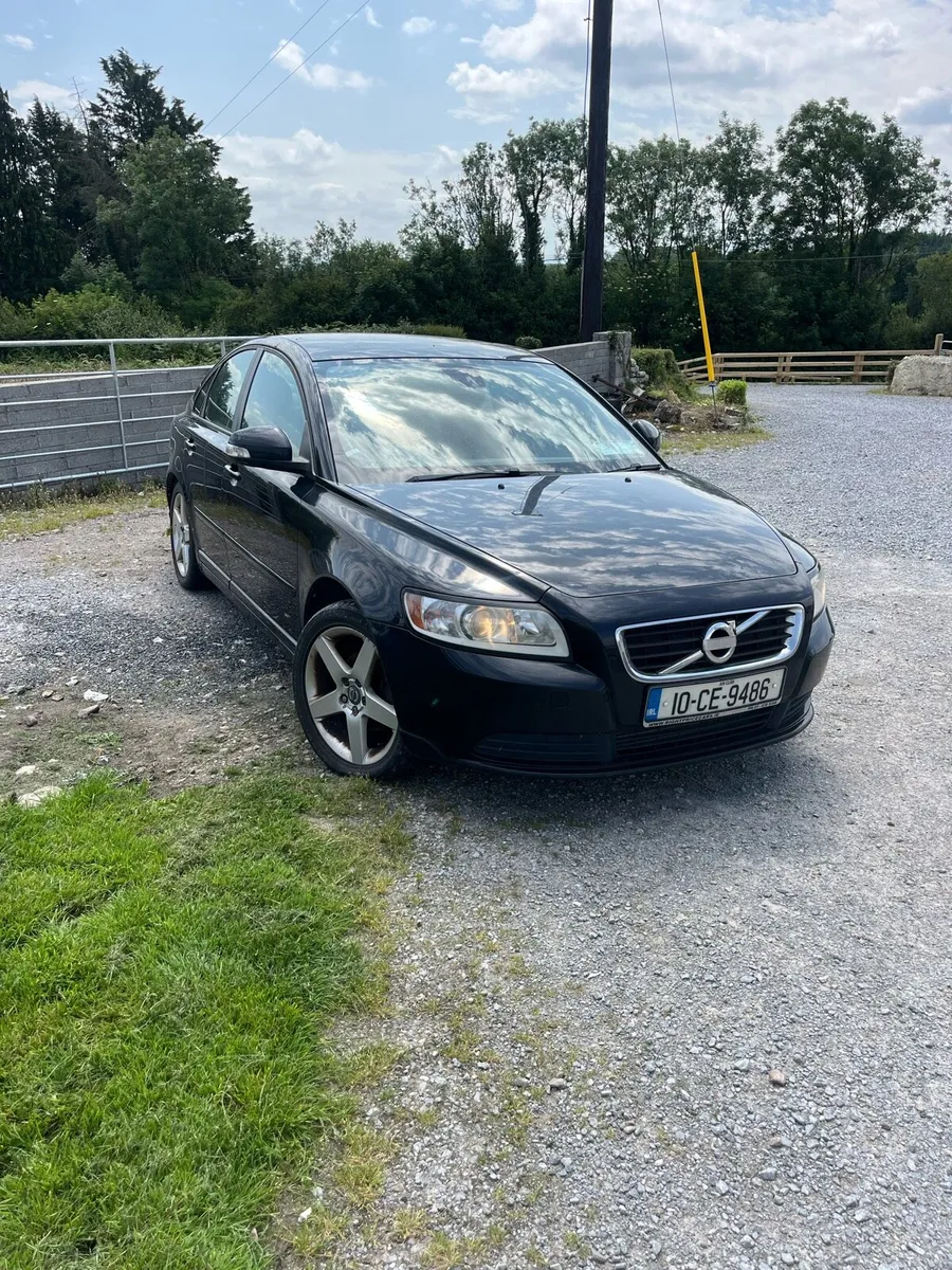 Volvo S40 - Image 2