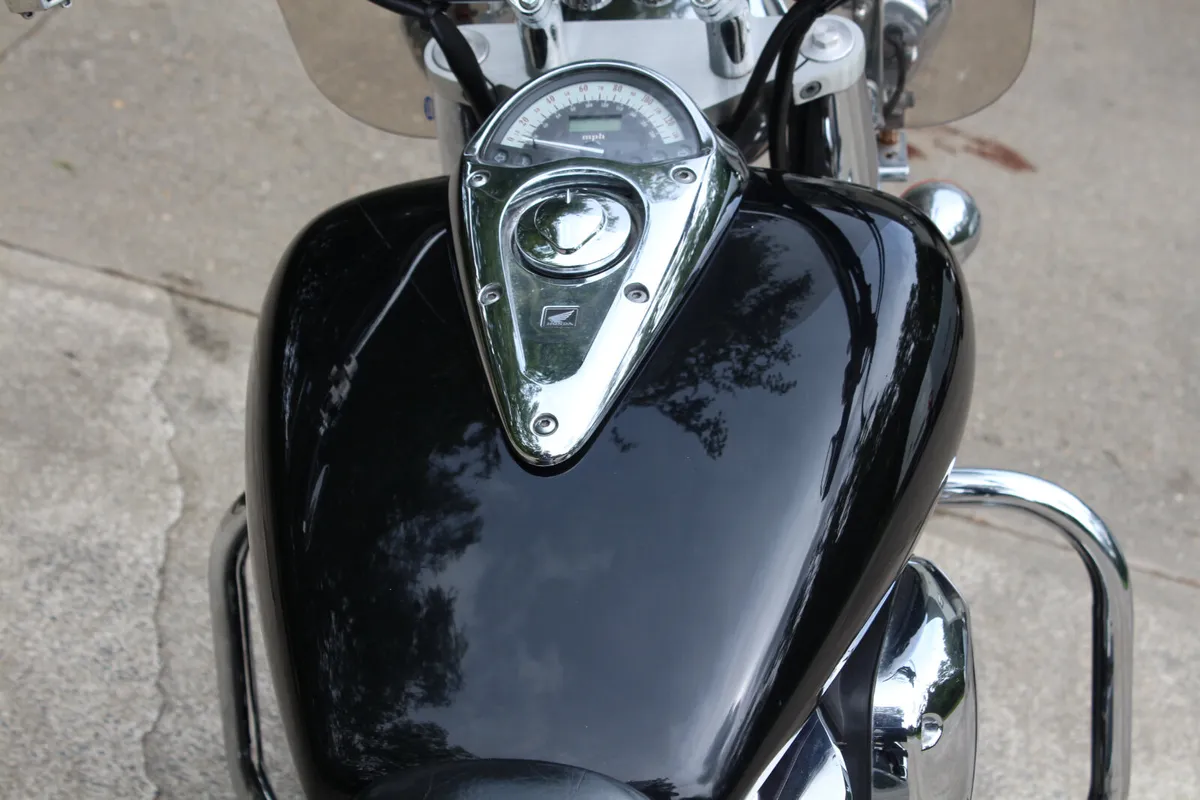 2005 Honda VTX1300 - Image 2