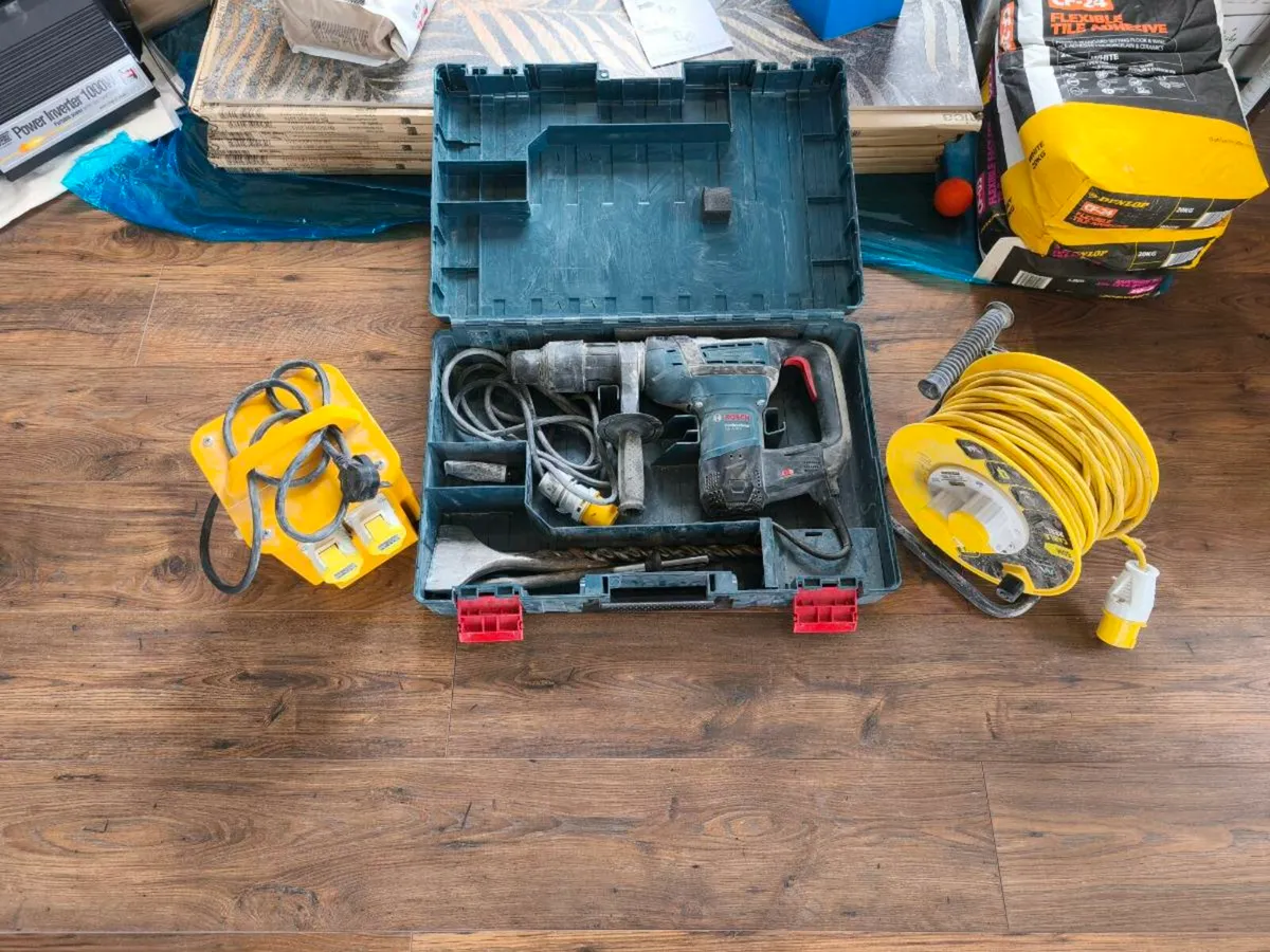 10m Ladder, Milwaukee 125 bansaw - Image 2
