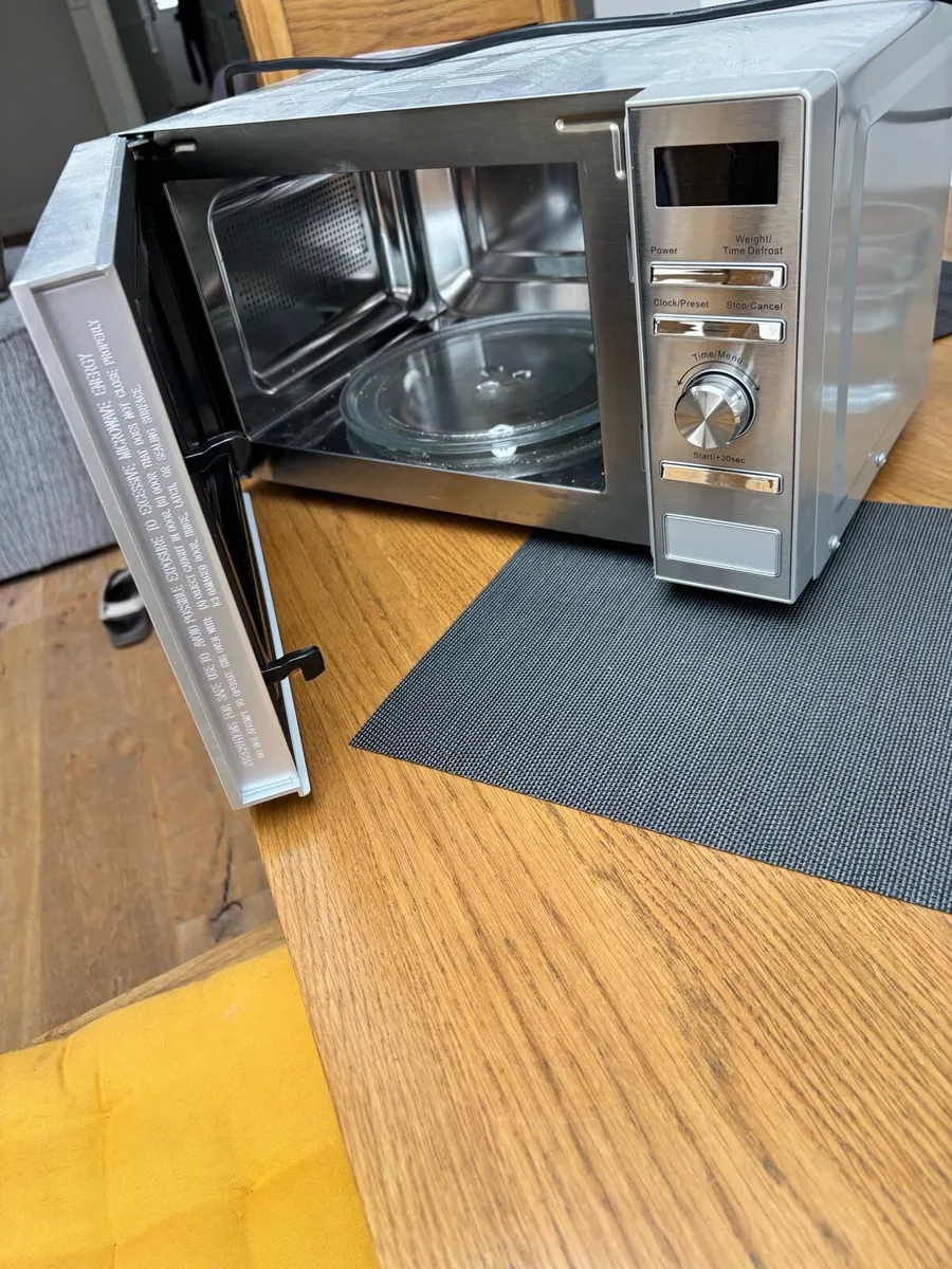 Microwave - Image 2